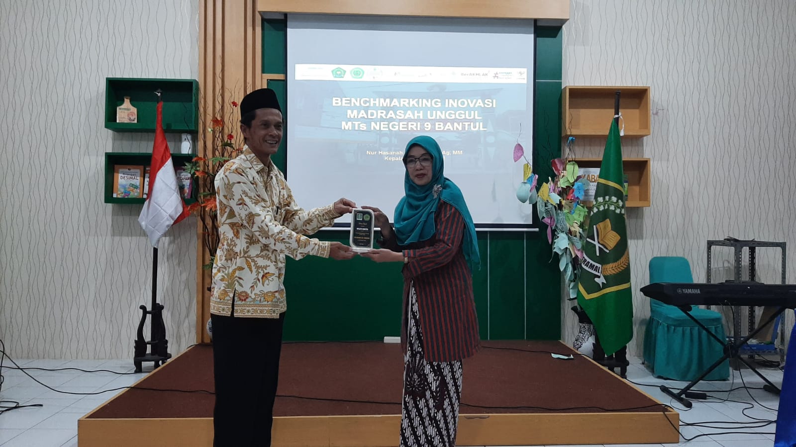 Kembangkan PTSP dan Manajemen Madrasah, MI Sananul Ula Daraman Studi Tiru ke MTs Negeri 9 Bantul