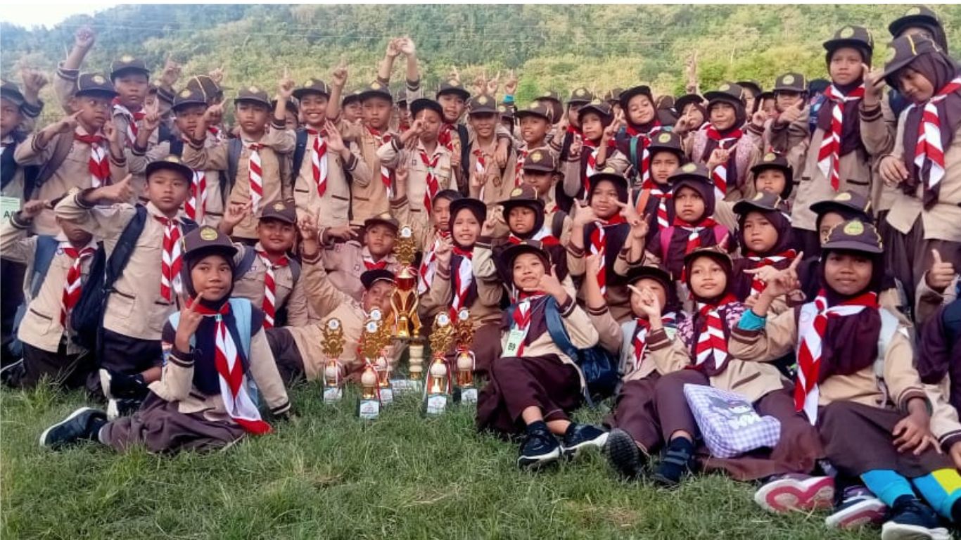 Raih Juara Umum Pesta Siaga 2025 Kwarran Piyungan: MI Sananul Ula Buktikan Eksistensi di Kancah Pramuka