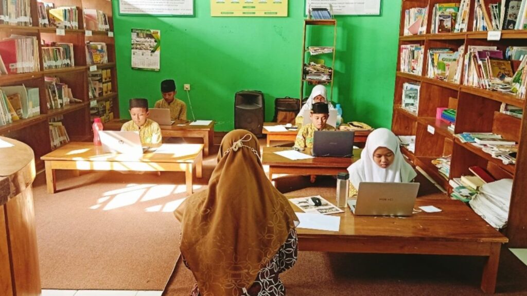 15 Siswa MI Sananul Ula Mengikuti Olimpiade Sains Nasional Tingkat Kabupaten/Kota 2025